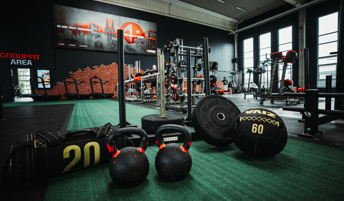 all inclusive Fitness baut Partnerschaft mit HYROX massiv aus: 225 Studios bis 2029 geplant all inclusive Fitness baut Partnerschaft mit HYROX massiv aus: 225 Studios bis 2029 geplant