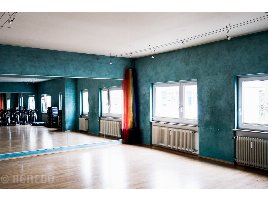 Owner-managed ladies' fitness studio with flair for sale for age reasons - hire purchase possible!