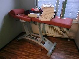 Verkauf einer kompletten Physiotherapie-Einrichtung | elektr. Liegen | Möbel | Physio Geräte uvm.