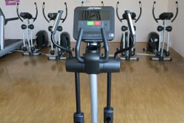 Crosstrainer - Life Fitness - ECHTE SCHNÄPPCHEN - Jetzt und nur für kurze Zeit - nur noch 2 Stück vorhanden!