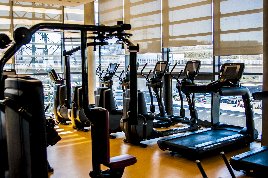 Life Fitness 95X Crosstrainer mit Discover Si Konsole ~ Software Update ~ Studio Logo ~ 10Zoll ~ Generalüberholt ~ 0% Finanzierung für Studios