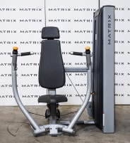 Matrix Fitness | Versa Serie | Brustpresse, konvergierend (VS-S13) | Iced Silver | 2016