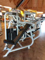 Gerätepark Life Fitness 14 Geräte Fitnessstudio Kraftgeräte Pro 1 guter Zustand