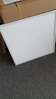 Ultrahelle LED Panel 620x620mm 5040 Lumen, Tageslicht 5000 Kelvin, ideal für Fitnessstudios und Praxen