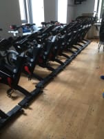 Life Fitness Indoor Bike IC7 with magnetic brake, watt measurement, TFT training computer, SPD pedal system, belt drive, transport wheels, sport saddle