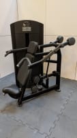 Life Fitness Signature Serie ~ Generalüberholt in Wunschfarbe ~ 0% Finanzierung für Studios ~ Polsterung NEU