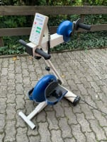 Motion trainer arm and leg trainer high bar MOTOmed Viva 1