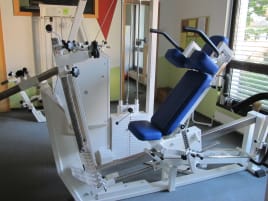 Leg press with combined back extension by mkb -Rehalinie