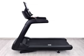 Precor treadmill model TRM 761 P62 touchscreen console- like NEW condition