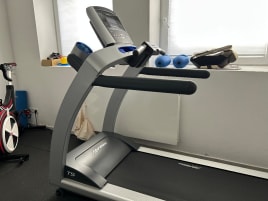 Life Fitness T 5 treadmill