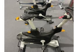 Matrix CXP Indoor-Trainingsfahrrad-Komplettset mit 20 Fahrrädern