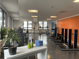 In 2021 komplett neu modernisiertes Gesundheitsstudio mit treuen Kunden im Hochpreis-Sektor!