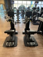 Technogym Top Arm Excite 1000 LED – Commercial Upper Body Trainer
