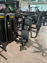 Technogym Selection Pro 900 Chest Press – Commercial Chest Machine