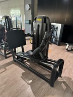 Technogym Selection Pro 900 Leg Press – Commercial Leg Training Machine