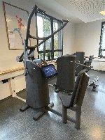 EGYM 7er Kraft Zirkel - TOP Zustand - großer Bildschirm / aktuelles Modell – Baujahr 2021 – gebraucht