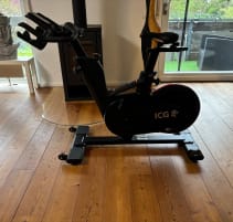 Gebrauchtes IC 6 der Marke Life Fitness - sehr wenig gefahren - sehr guter Zustand