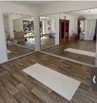 2 Professionelle Fitness-/Tanzspiegel mit Ballettstange – Studioqualität – je 200 × 150 cm