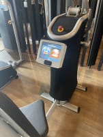 EGYM - 12er Kraftkreis, 12 Kraftgeräte, Baujahr 2019