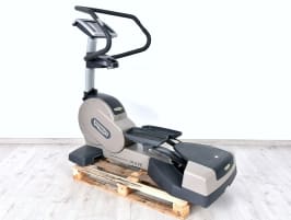SALE! TECHNOGYM Excite Wave 700 TV Ellipsentrainer