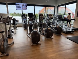 11 Precor Cardiogeräte – gebraucht, guter Zustand